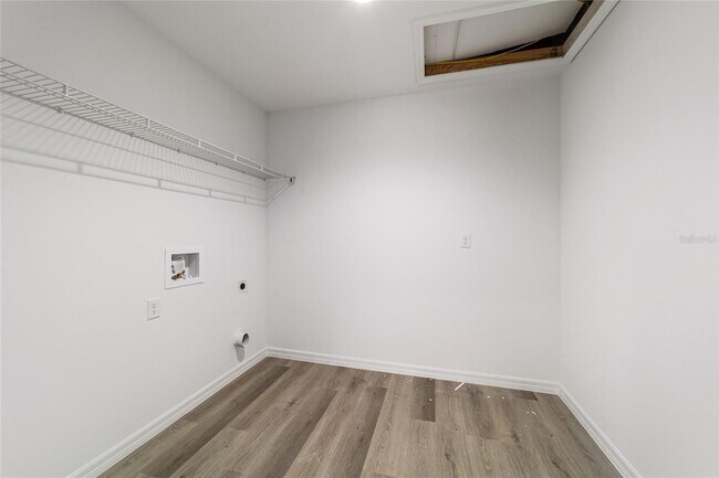 Building Photo - 691 NE 130th Ct
