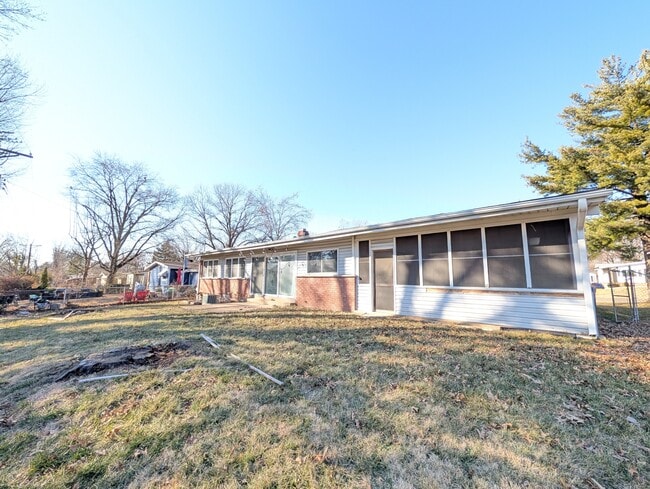 Building Photo - 3670 Tremont Dr