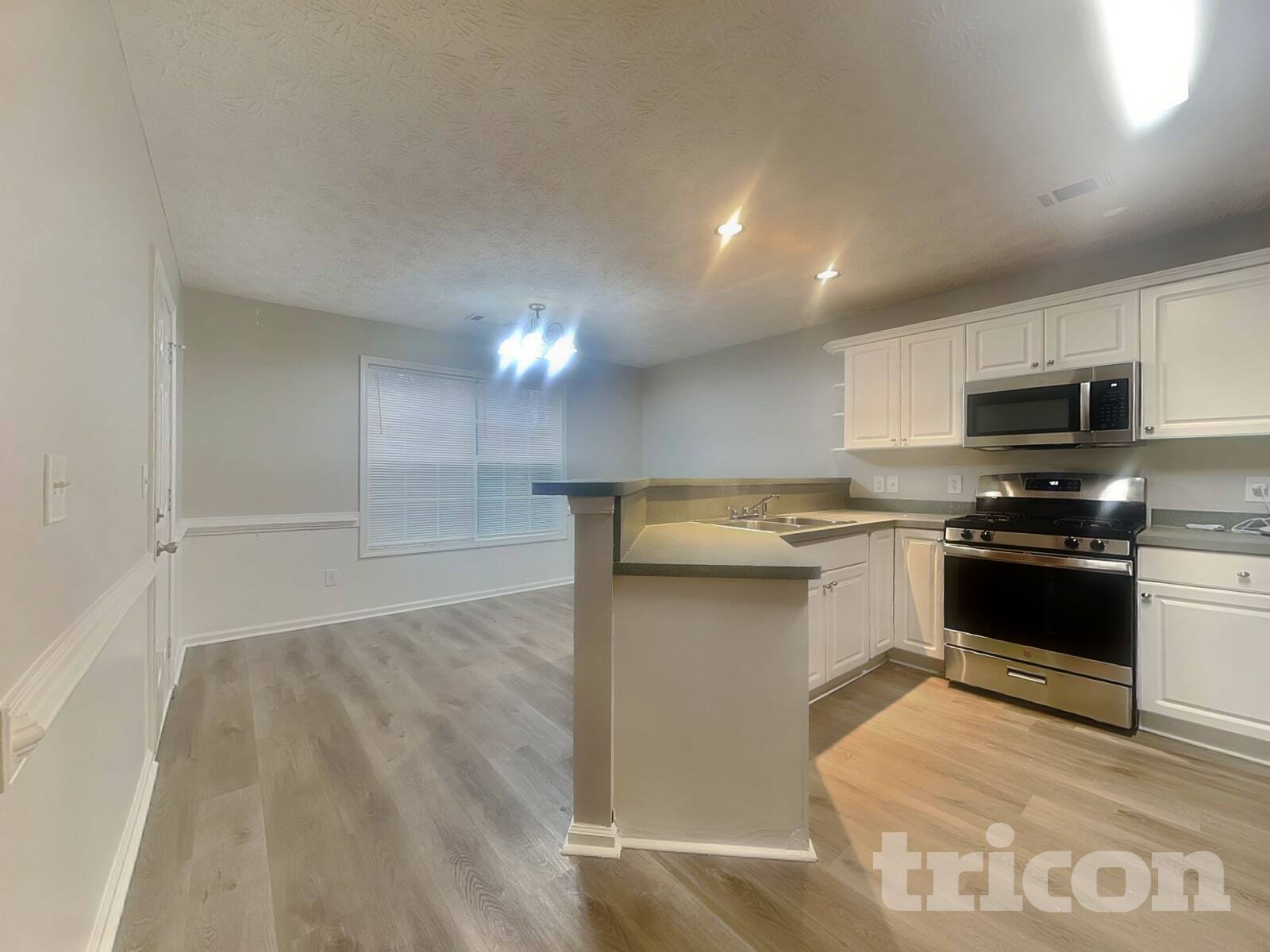 Building Photo - 65 Cascade Ct