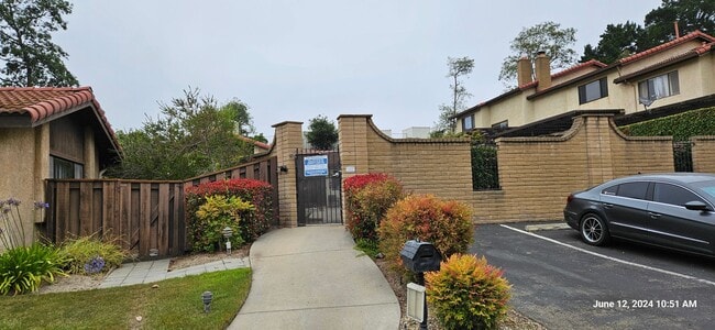 Building Photo - Creekridge Villas Single Story Condo in Gated Community in Orcutt with Easy Access to VSFB