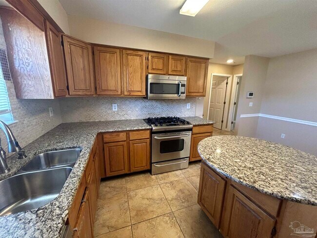 Building Photo - 1454 Little Creek Dr