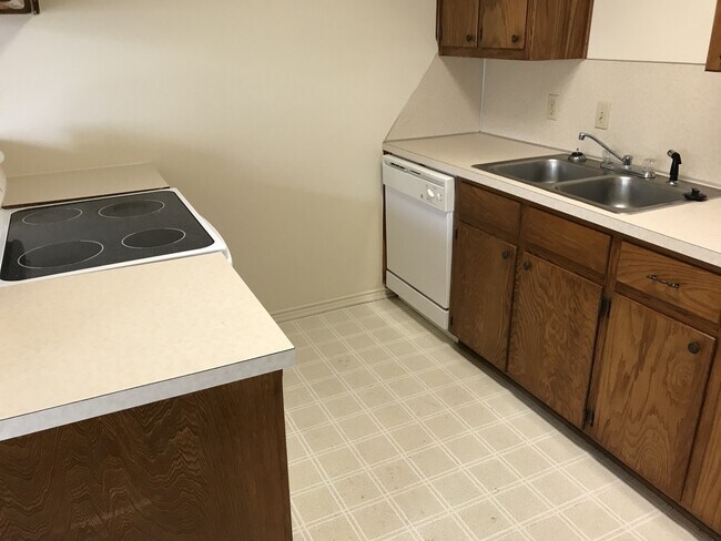 Building Photo - Duplex