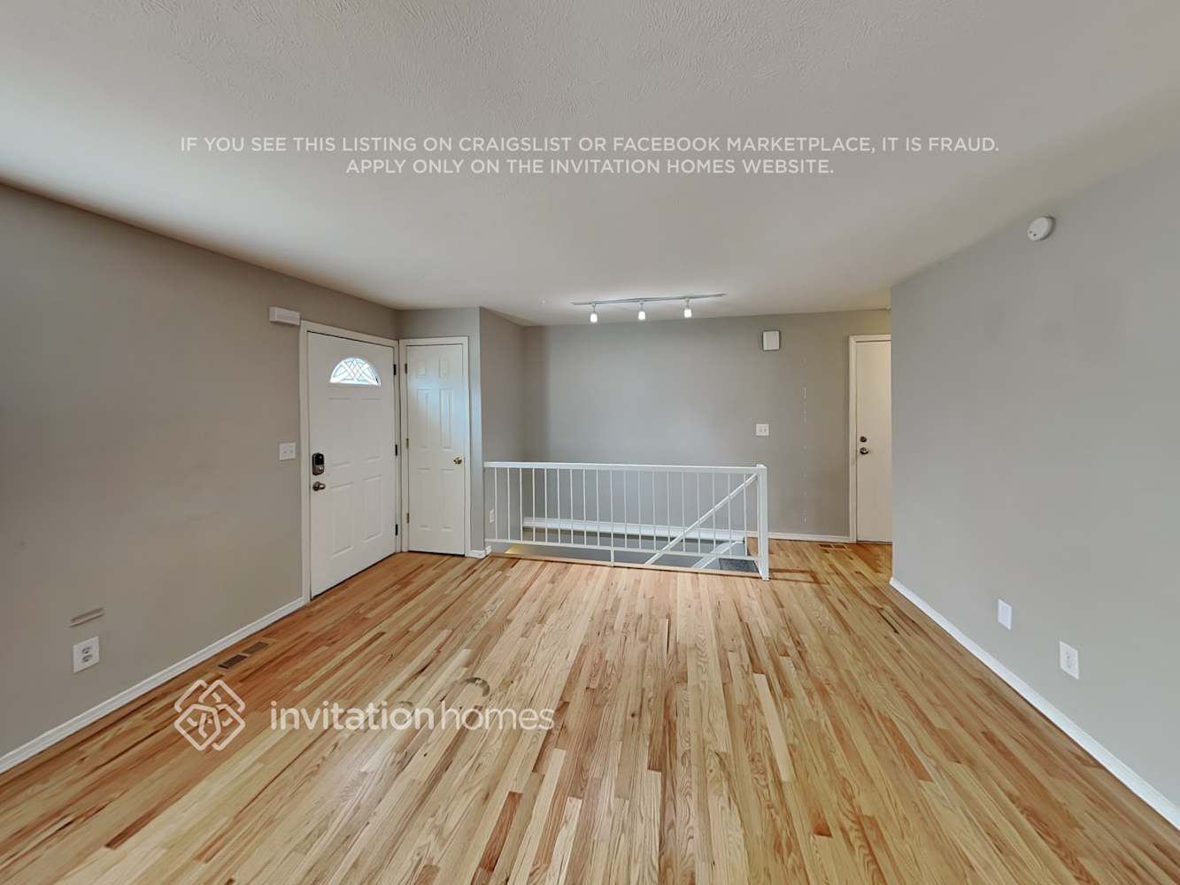 Building Photo - 3884 S Truckee Ct