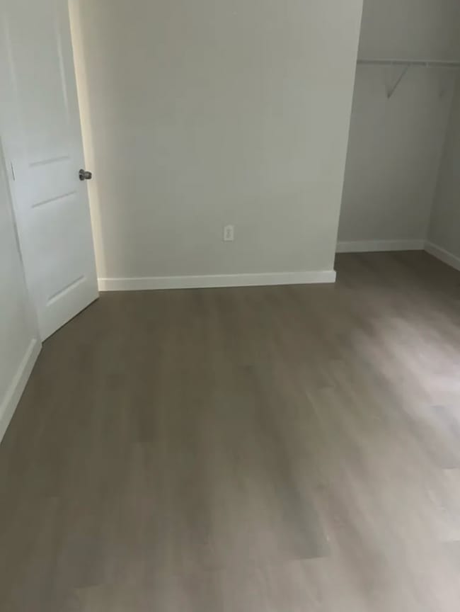 Building Photo - 1305 Clermont Ave