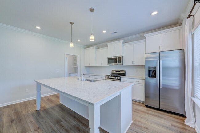 Building Photo - 151 Brockway Dr