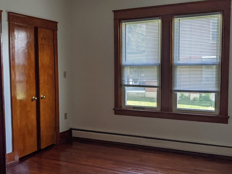 Bedroom 2 - 613 N Chestnut St