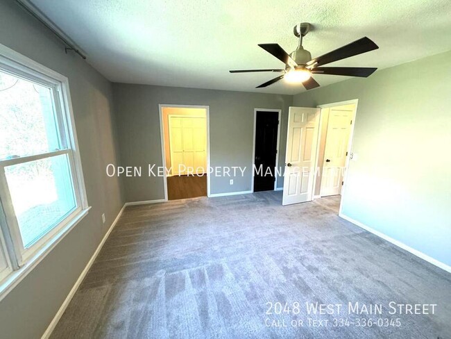 Building Photo - Charming 3-Bedroom, 2-Bath Townhouse in Do...