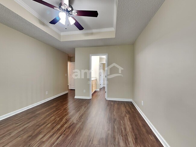 Building Photo - 260 Pampas Dr