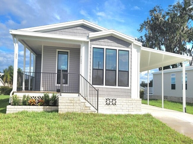 Primary Photo - 41094 Roselle Lp