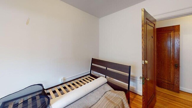 Building Photo - 801 E Ann-801ANN