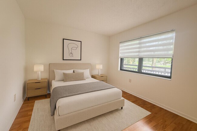 Building Photo - 2018 SW 29th Ct