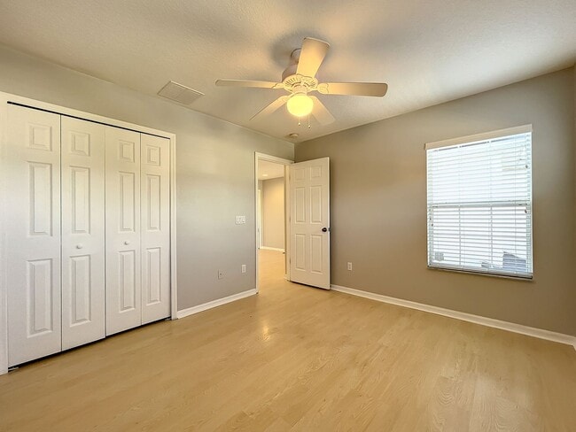 Building Photo - Clubside Pointe