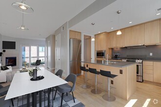 Building Photo - Washington Street Townhomes
