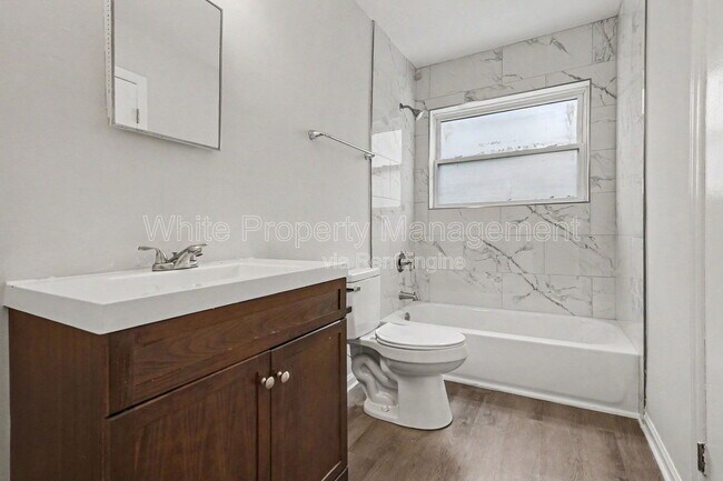 Building Photo - 9131 Feldbank Dr