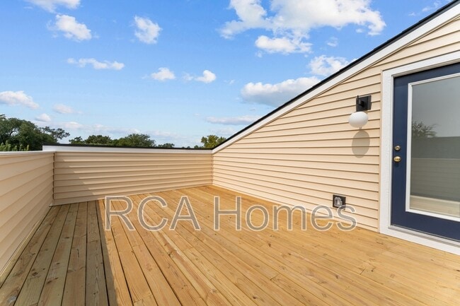 Building Photo - 43 Keystone Ave