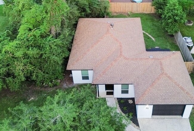 Building Photo - 10 N Wavy Oak Cir