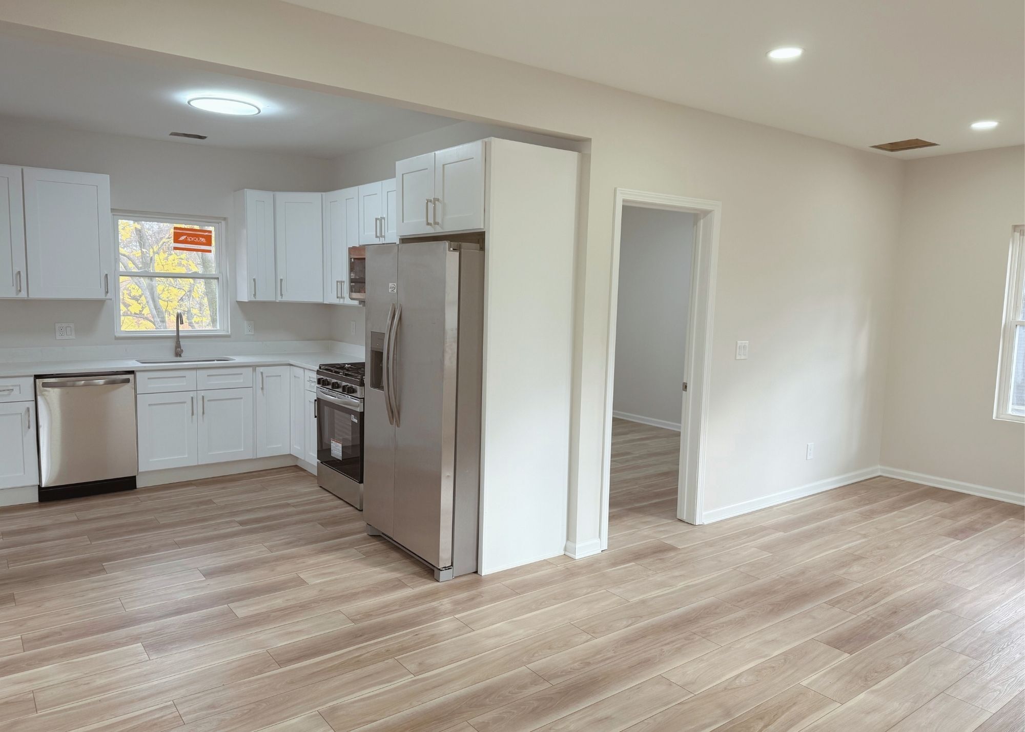 Building Photo - 5216 Duke Ave