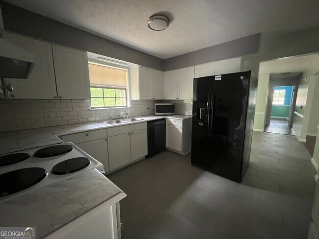Building Photo - 1426 Northgate Dr