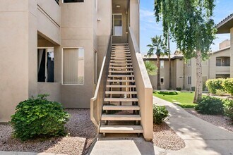 Building Photo - Remodeled one bed one bath Kierland Condo