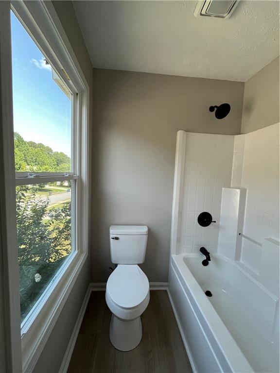 Building Photo - 2147 St Albans Pl