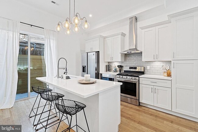 Building Photo - 1524 S 25th St