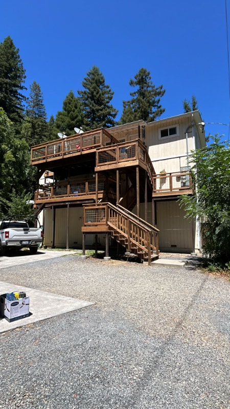 Building Photo - 11050 Sunset Ave