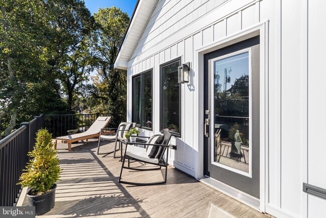 Building Photo - 84 S Chesapeake Ave