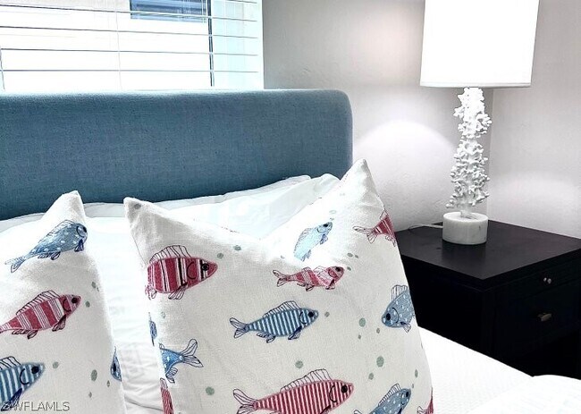 Building Photo - 760 106th Ave N