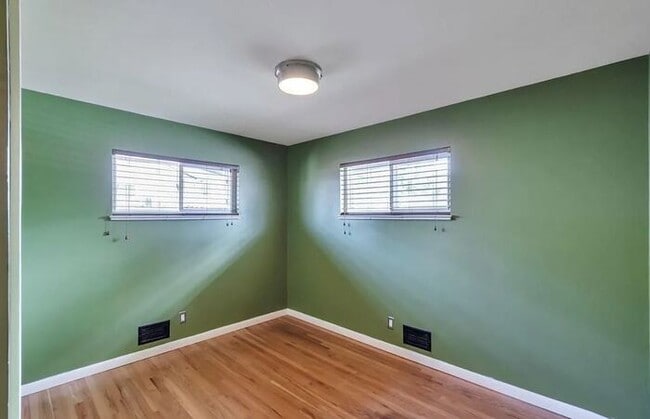 Building Photo - Charming 3 beds 1 bath in Littleton