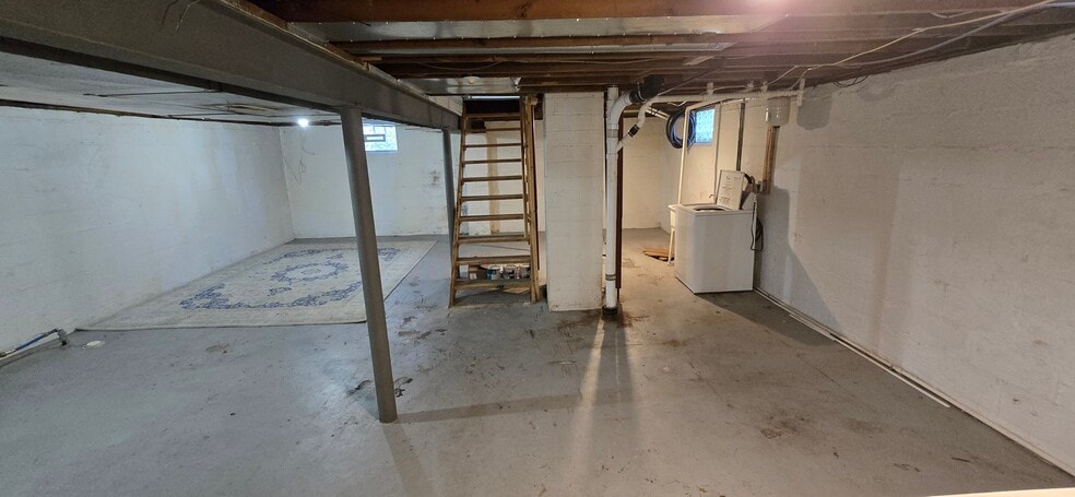 Building Photo - 2112 Patterson Rd
