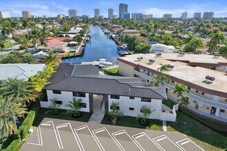 Building Photo - 840 SE 22nd Ave