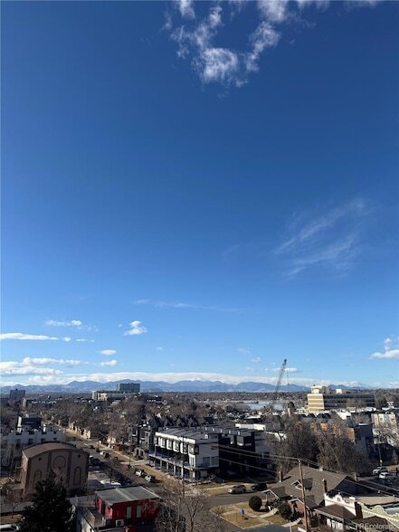 Building Photo - 1515 Julian St