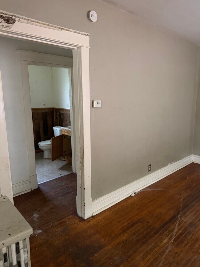 Building Photo - 6580 St Louis Ave