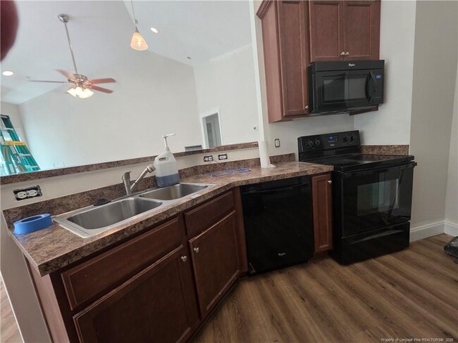 Building Photo - 507 Moss Pink Dr