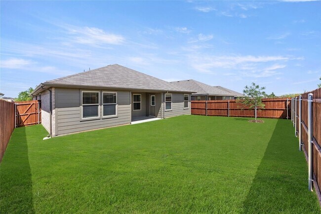 Building Photo - 317 Bent Oak Dr
