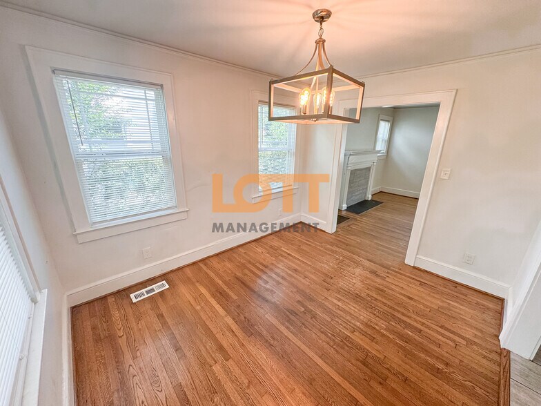 Building Photo - 110 Pleasant Ridge Ave