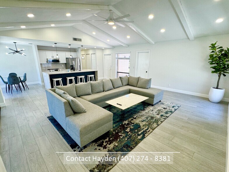 Living Room - 1523 Gallinule Dr