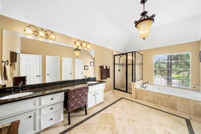 Building Photo - 4111 Rock Springs Dr