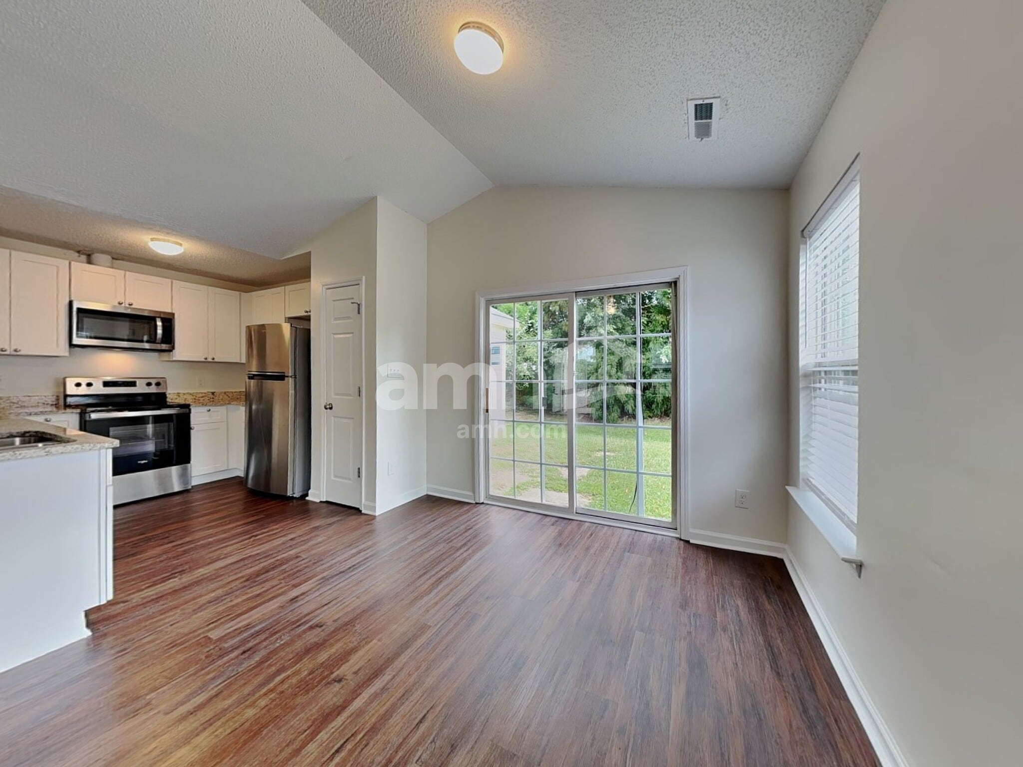 Building Photo - 4705 Silverdene St