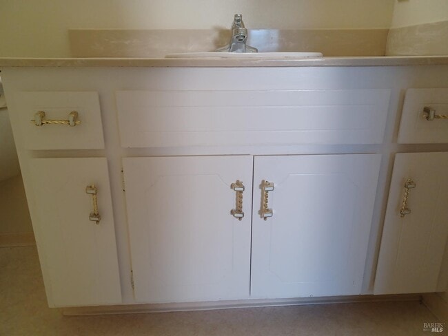 Building Photo - 214 Cottonwood Cir