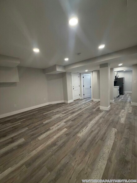 Building Photo - 90 Winthrop Shore Dr
