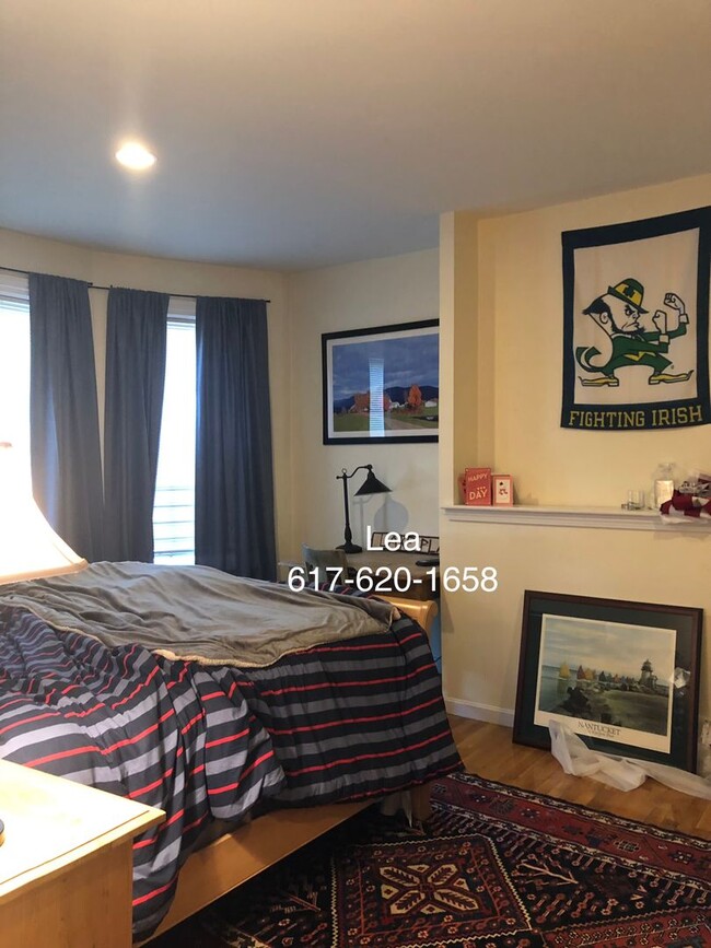 Building Photo - SEPT Incredible 5bed w/ 2 FULL bath! Right...