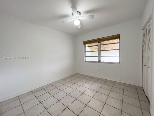 Building Photo - 6295 SW 33rd St