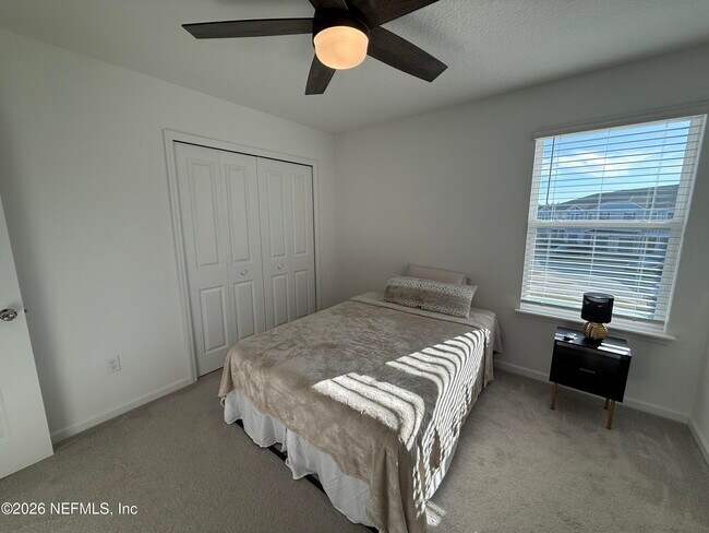 Building Photo - 72 Bramble Ct