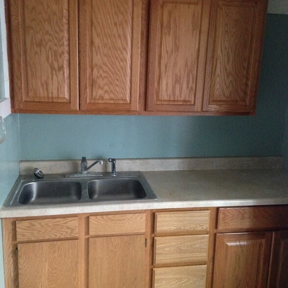 Building Photo - 726 4th St