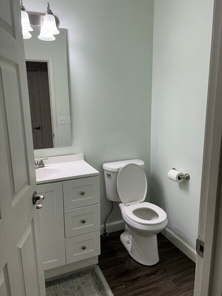Building Photo - 509 Brookmont Dr