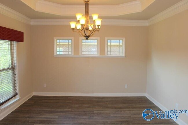 Building Photo - 441 E Mossyleaf Dr SW