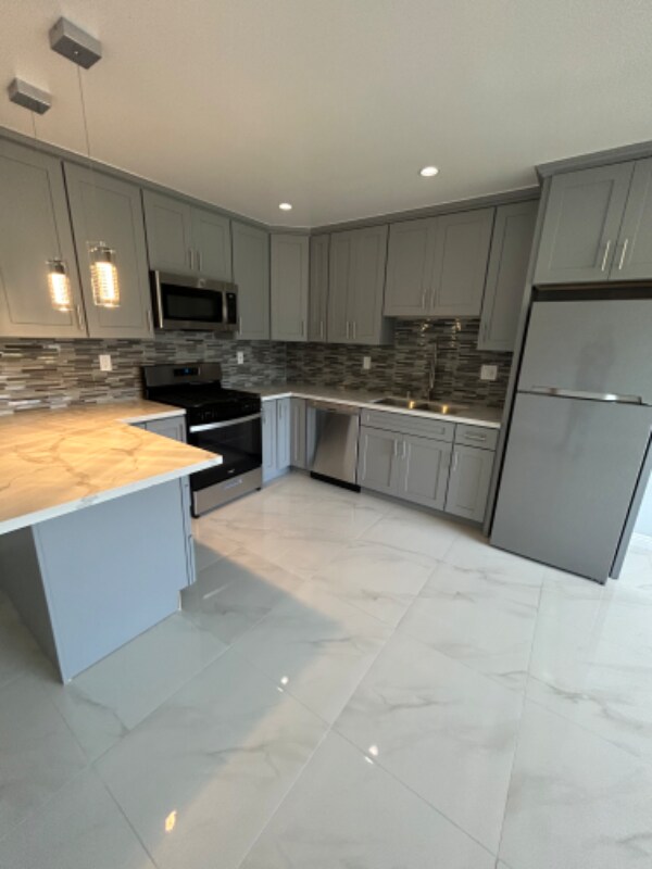 Building Photo - 4660 Kester Ave