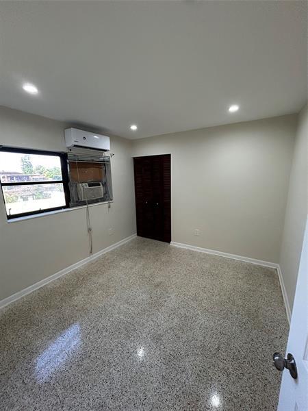 Building Photo - 2020 SW 127th Ct