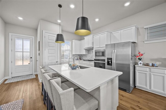 Building Photo - 614 Sandy Bay Ln